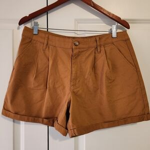 Candace Cameron Burre shorts